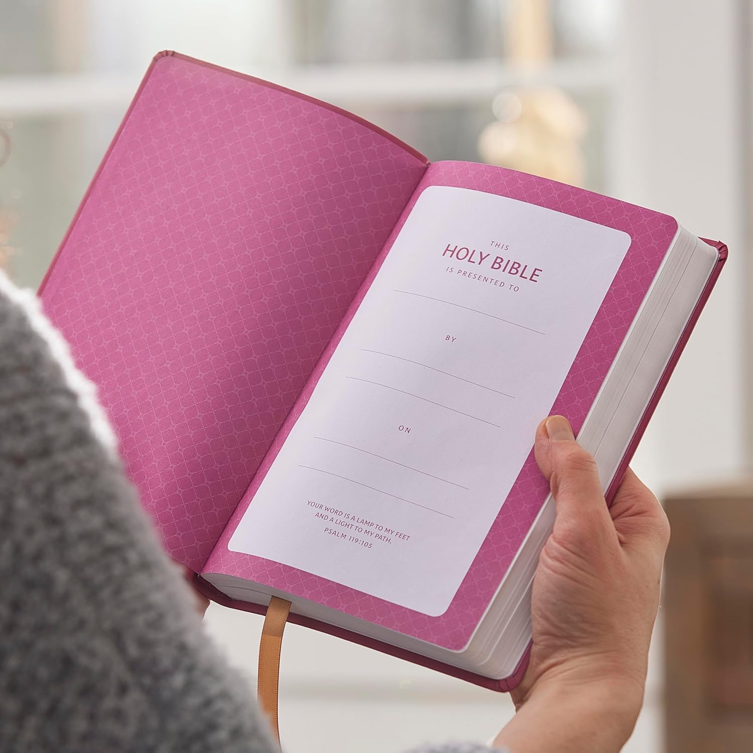 NKJV Holy Bible, Value Ultra Thinline, Pink Leathersoft, Red Letter, Comfort Print