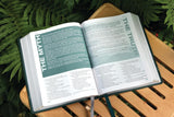 Rooted: The NIV Bible for Men, Leathersoft, Green, Comfort Print